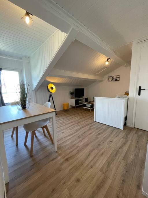 Studio Cosy, En Centre, Proche Gare, Vue Degagee Valence  Exterior foto